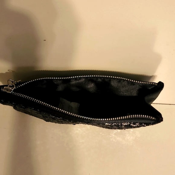 Victoria's Secret Sparkley Makeup Bag Cosmetic Bag with FREE Ring - Picture 3 of 8